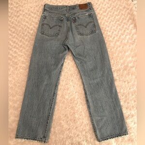 LEVI’S Wedgie Straight Jean